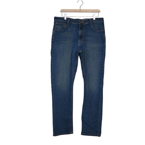 Wrangler Athletic Fit Jeans Mens 34x32 Dark Wash - Picture 1 of 11